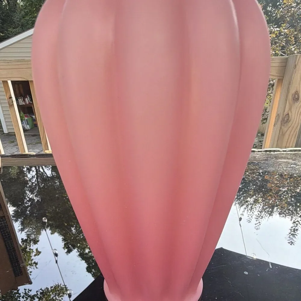 Unmarked pink frosted